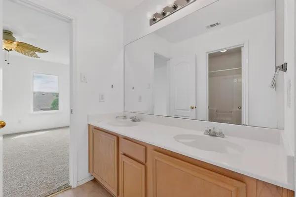 $349,000 | 812 Windswept Drive, Cedar Hill, TX 75104