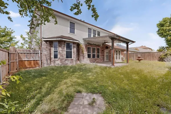 $349,000 | 812 Windswept Drive, Cedar Hill, TX 75104