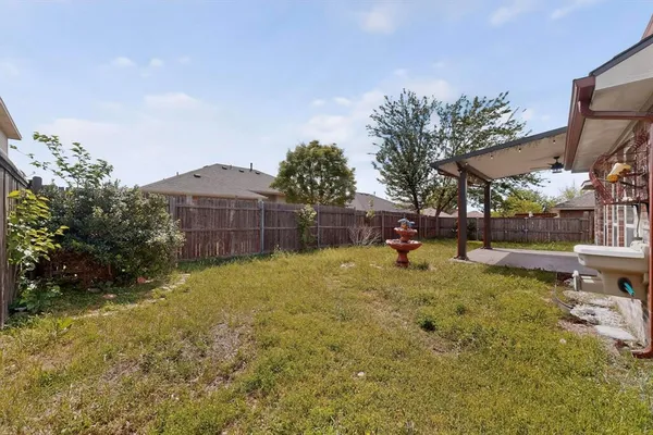$349,000 | 812 Windswept Drive, Cedar Hill, TX 75104