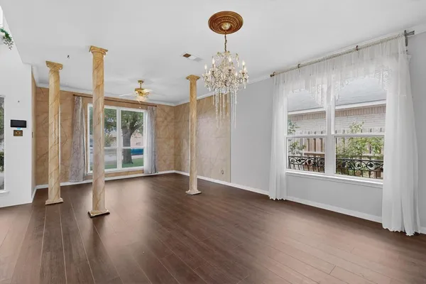 $349,000 | 812 Windswept Drive, Cedar Hill, TX 75104