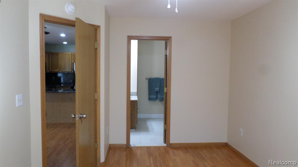 33831 Hooker Road, Unit 6 New Baltimore, MI 48047 - Photo 13 of 34