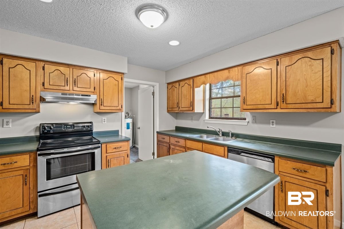 8405 Abbey Road Wilmer, AL 36587 - Photo 8 of 29