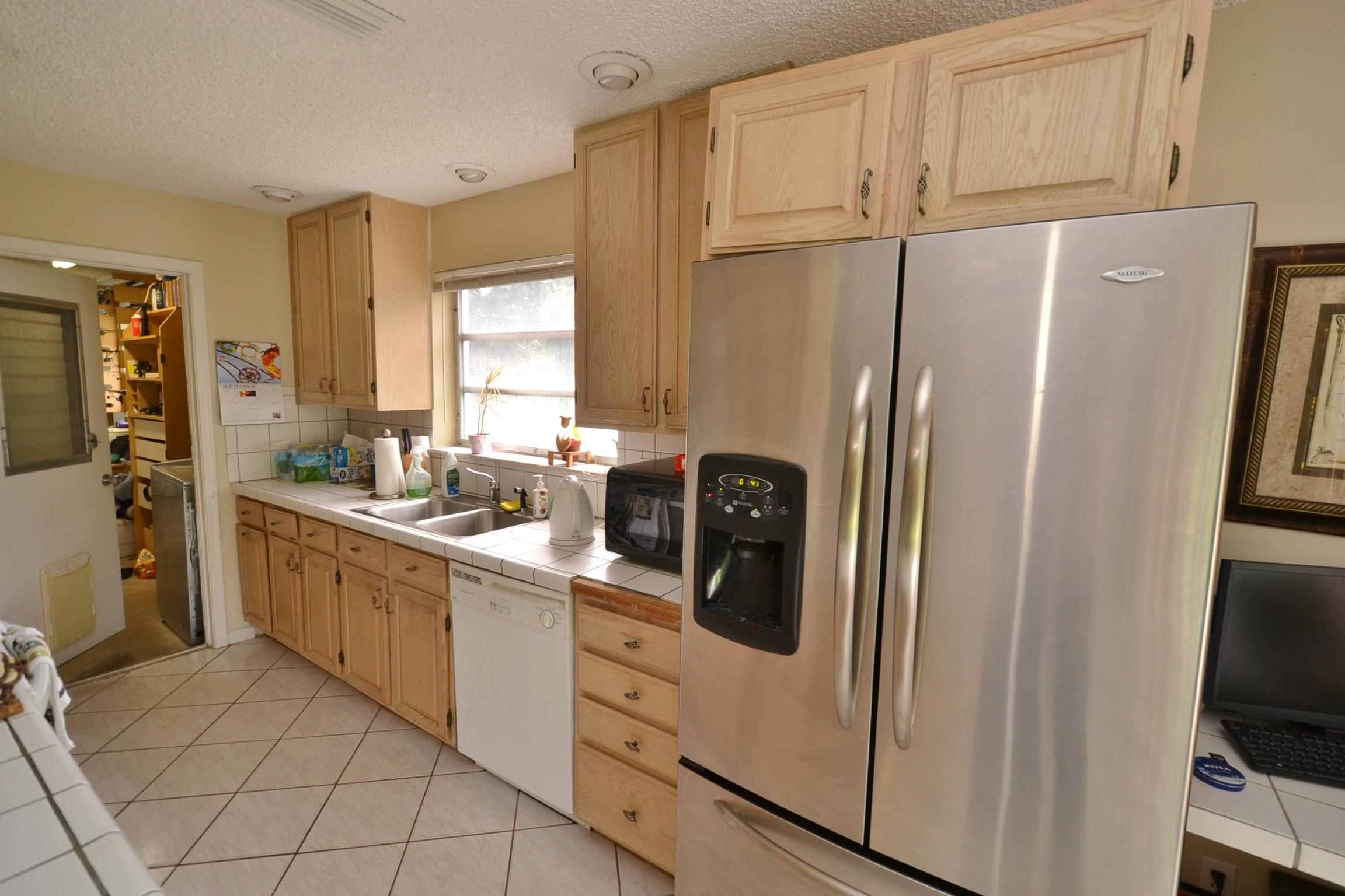 691 Sunset Road Boynton Beach, FL 33435 - Photo 12 of 24 kitch2