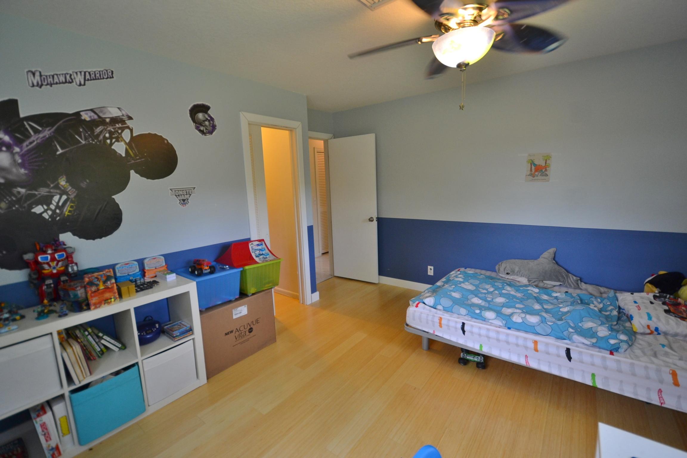 691 Sunset Road Boynton Beach, FL 33435 - Photo 22 of 24 BR3 and closet
