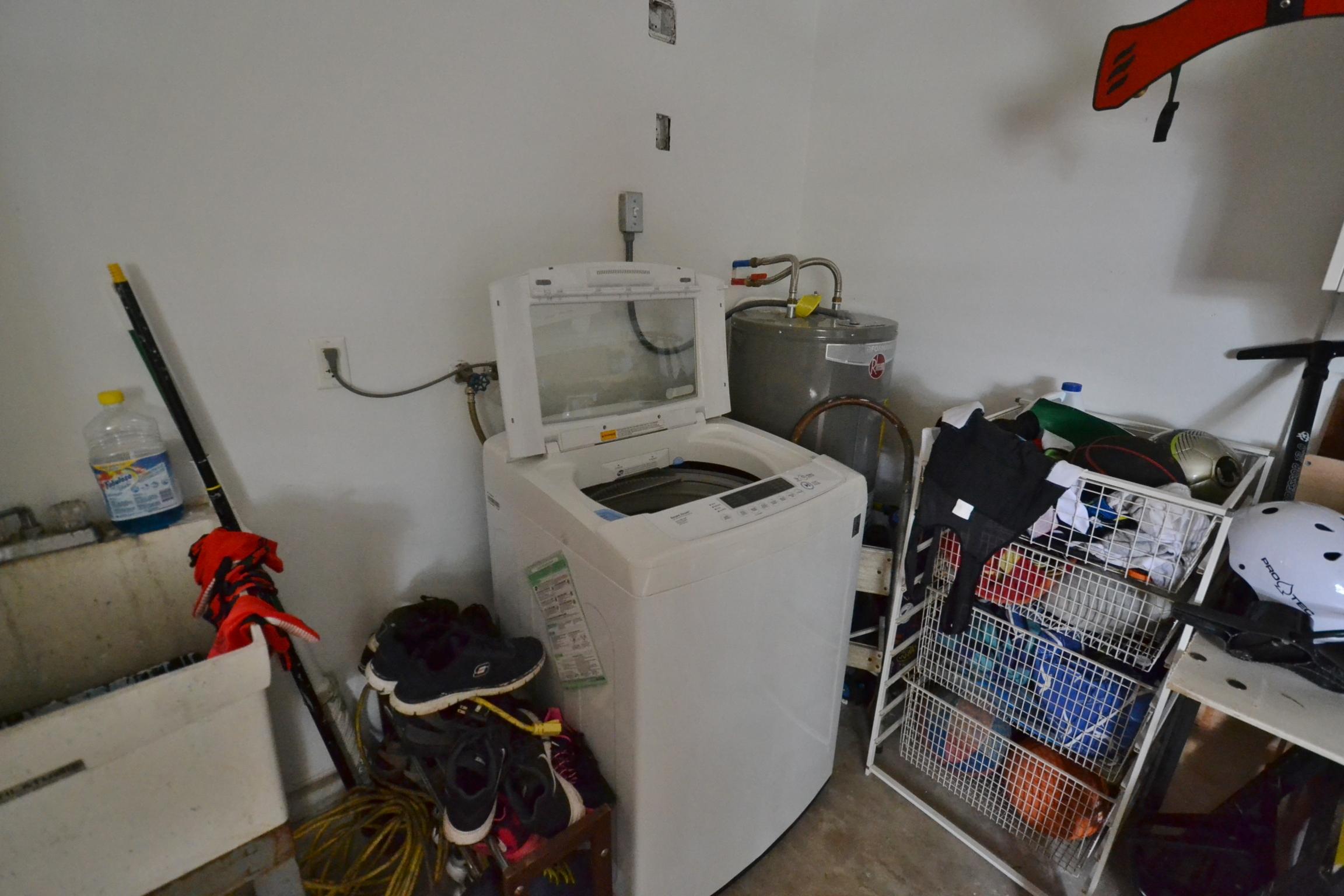 691 Sunset Road Boynton Beach, FL 33435 - Photo 23 of 24 washer