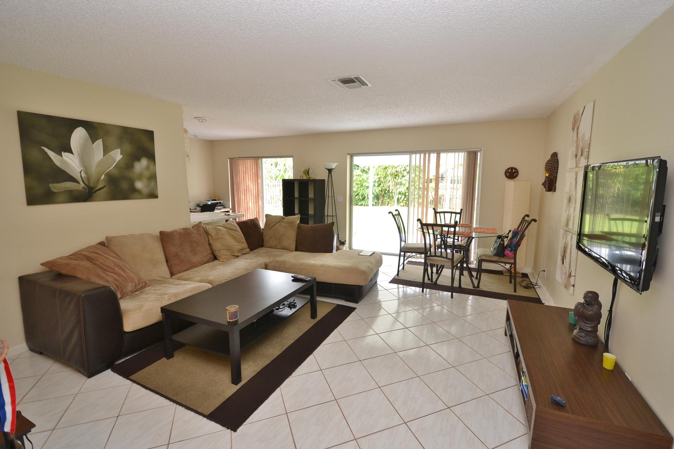 691 Sunset Road Boynton Beach, FL 33435 - Photo 7 of 24 lr1