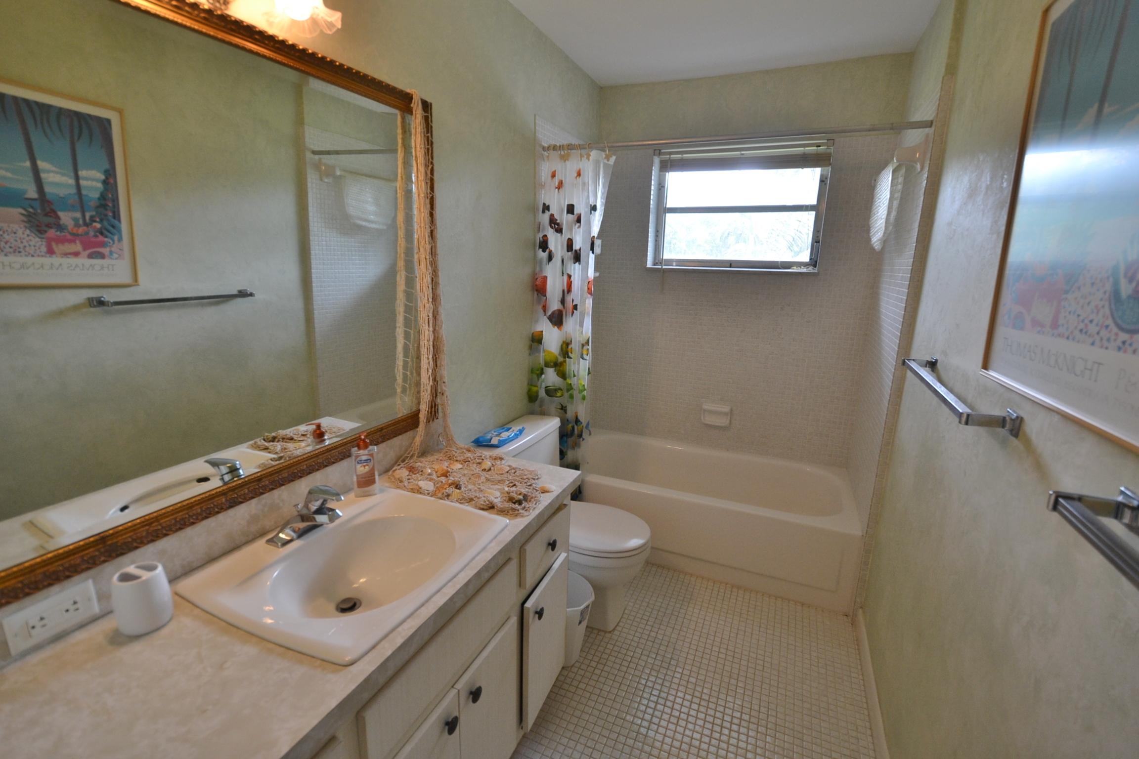 691 Sunset Road Boynton Beach, FL 33435 - Photo 8 of 24 bath2