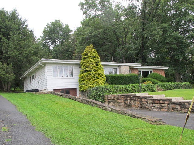 10284 Raystown Road Huntingdon, PA 16652 - Photo 1 of 1 Gallery Image 1