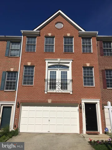$3,200 | 20931 Cherokee Terrace, Sterling, VA 20165