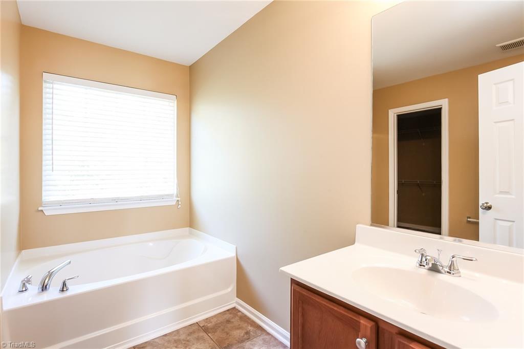 867 Bitting Hall Circle Rural Hall, NC 27045 - Photo 8 of 15