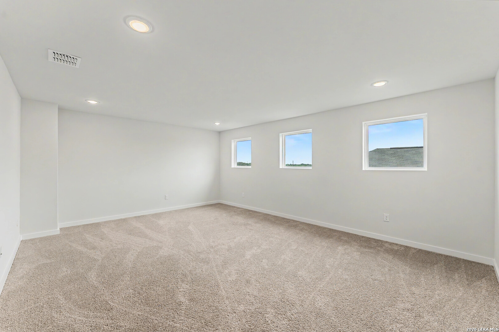 16515 Rosemary Ridge Elmendorf, TX 78112 - Photo 16 of 27