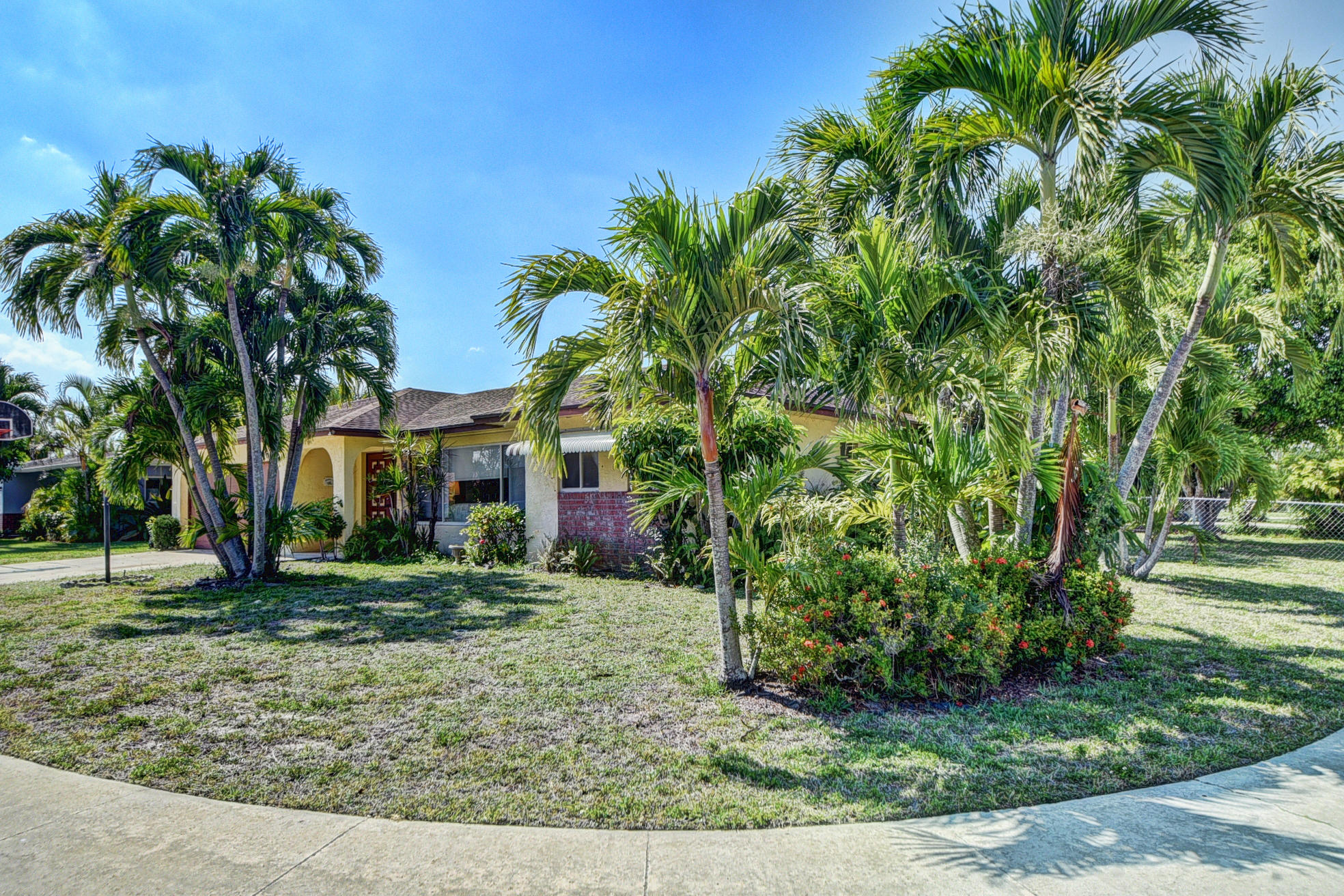10855 Gallery Street Boca Raton, FL 33428 - Photo 3 of 31 DSC_8913_4_5_6_7