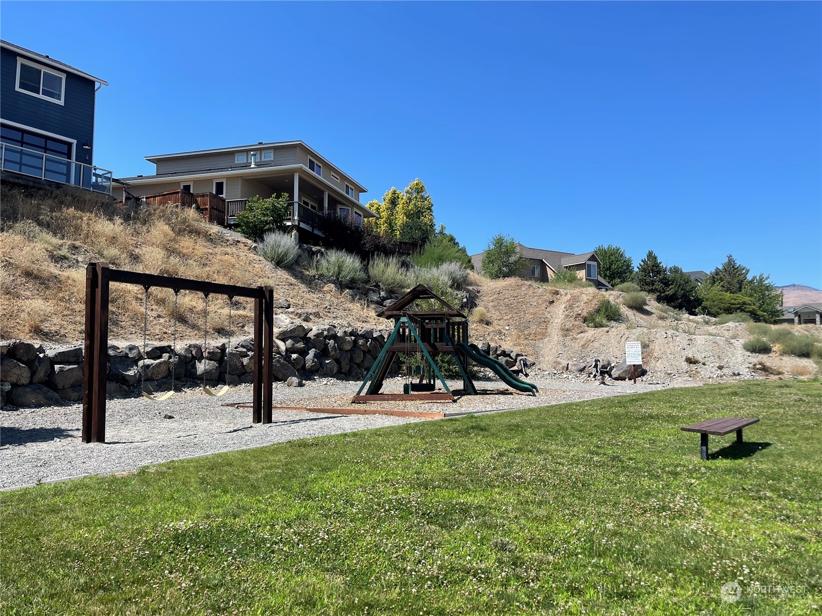 2115 Honeysett Road Wenatchee, WA 98801 - Photo 8 of 11 Gallery Image 8