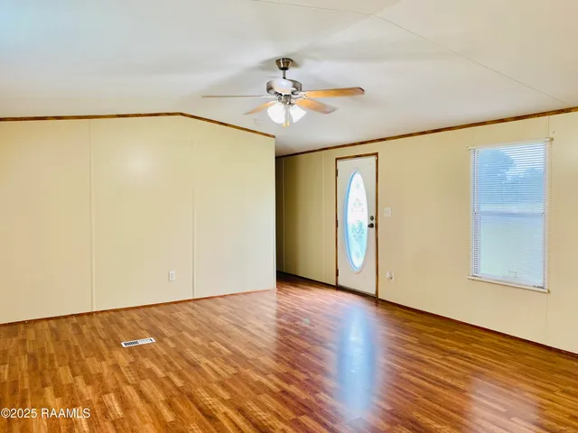 $995 | 1299 Sawmill Highway, Unit B, Breaux Bridge, LA 70517