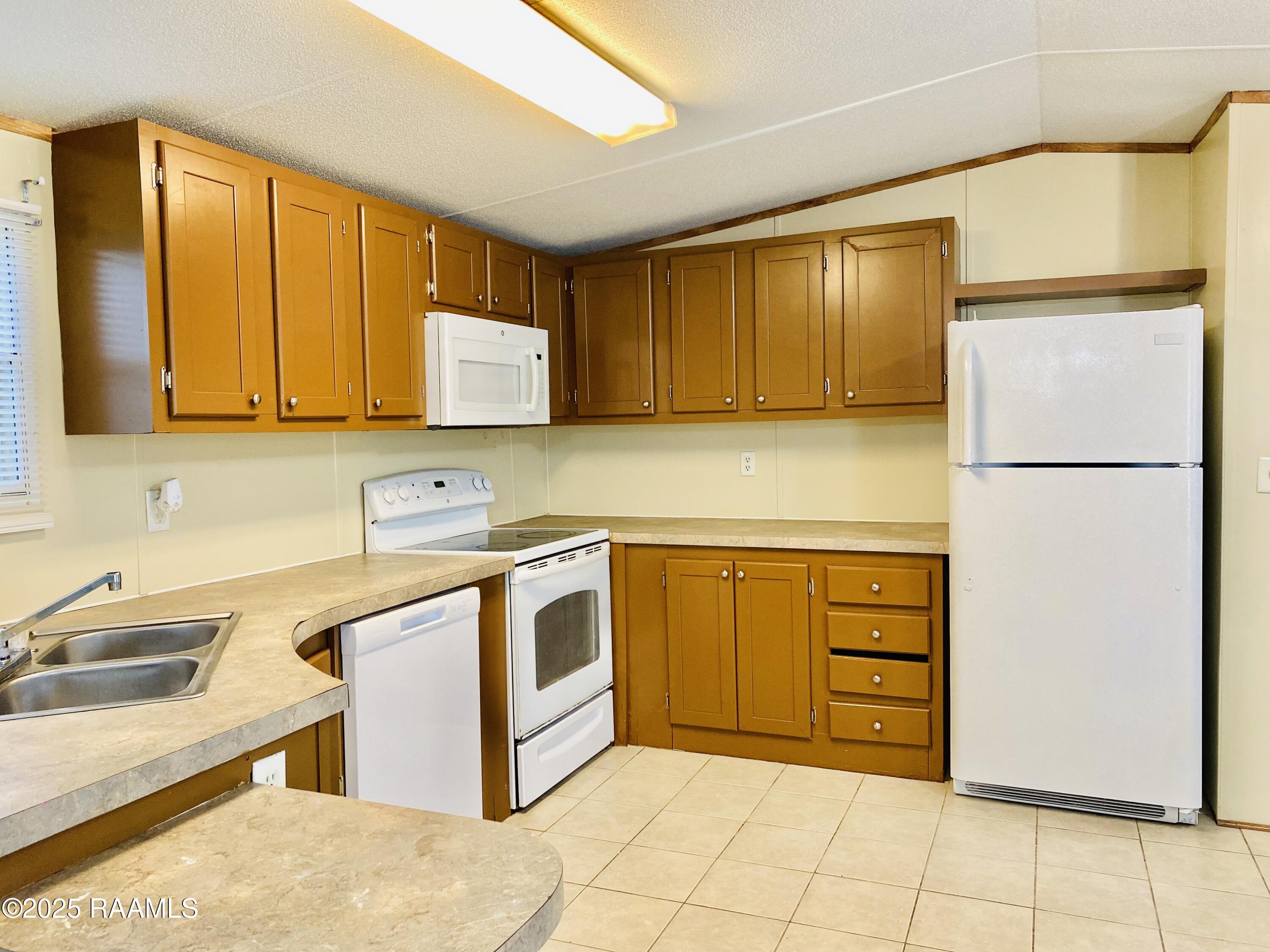 1299 Sawmill Highway, Unit B Breaux Bridge, LA 70517 - Photo 5 of 10 IMG_5469