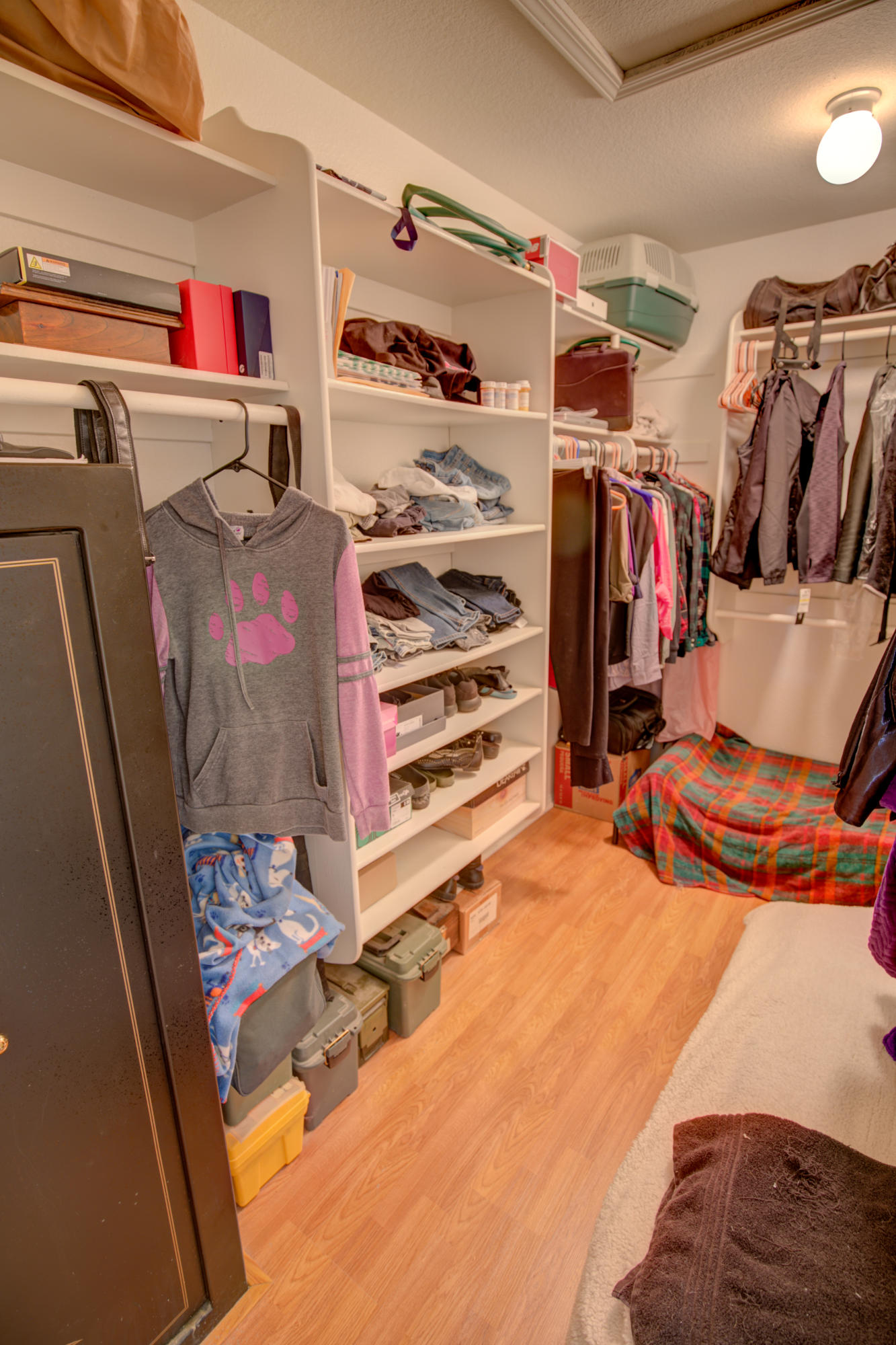 3050 Quarry Road Palmdale, CA 93550 - Photo 19 of 21 a storage room