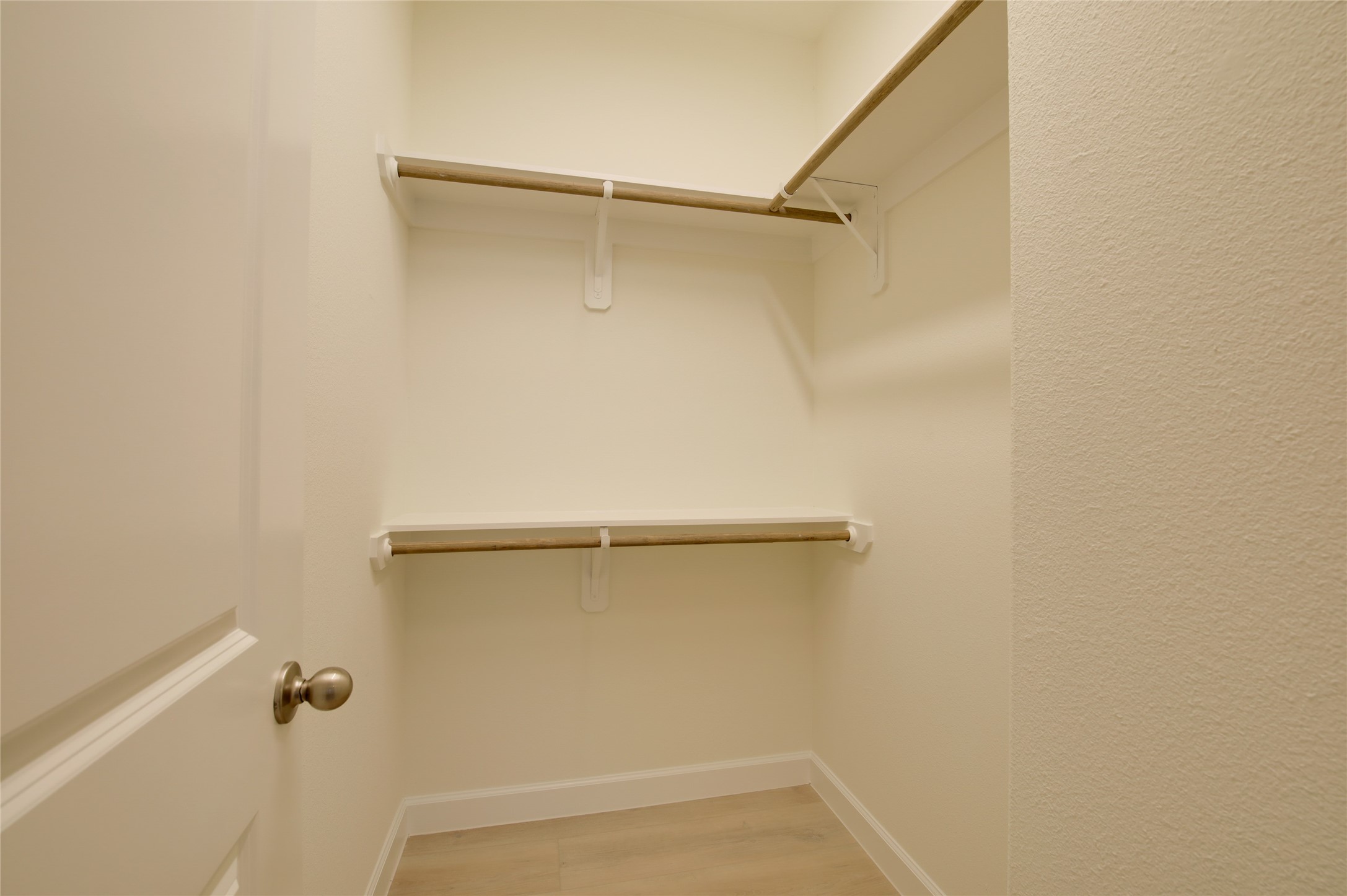 955 Ringold Street Houston, TX 77088 - Photo 42 of 48 a view of bathroom