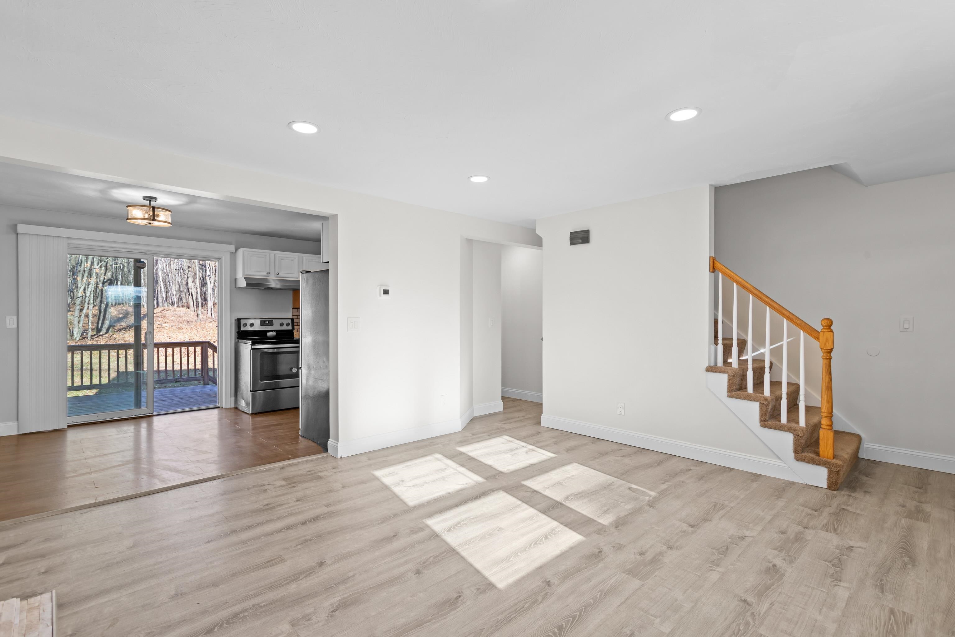 130 Hackett Hill Road, Unit A Hooksett, NH 03106 - Photo 8 of 41