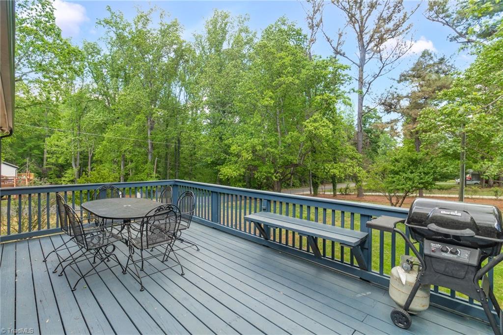 5595 Murray Road Winston-Salem, NC 27106 - Photo 30 of 36 Rear Deck
