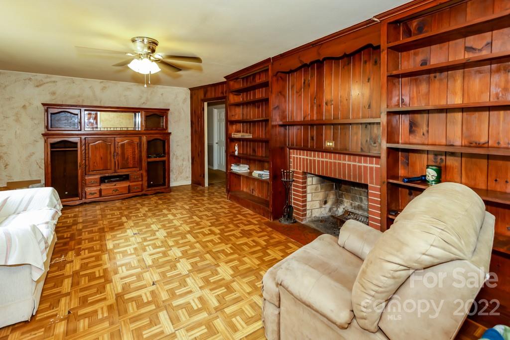 373 Withrow Road Forest City, NC 28043 - Photo 3 of 25 Gallery Image 3