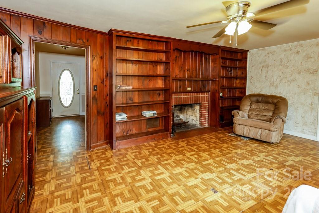 373 Withrow Road Forest City, NC 28043 - Photo 4 of 25 Gallery Image 4
