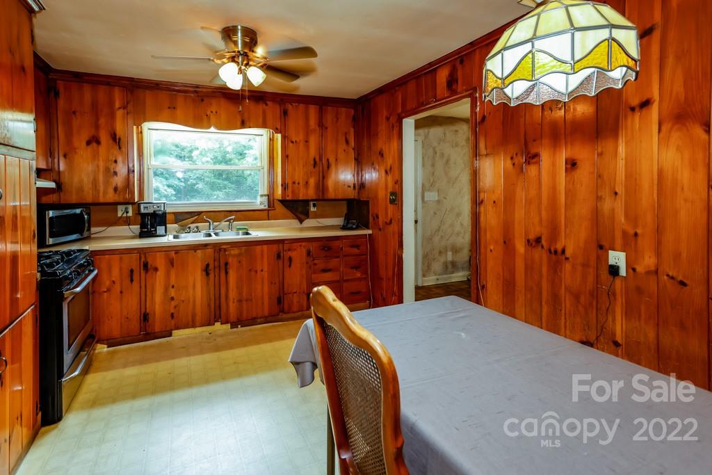 373 Withrow Road Forest City, NC 28043 - Photo 6 of 25 Gallery Image 6