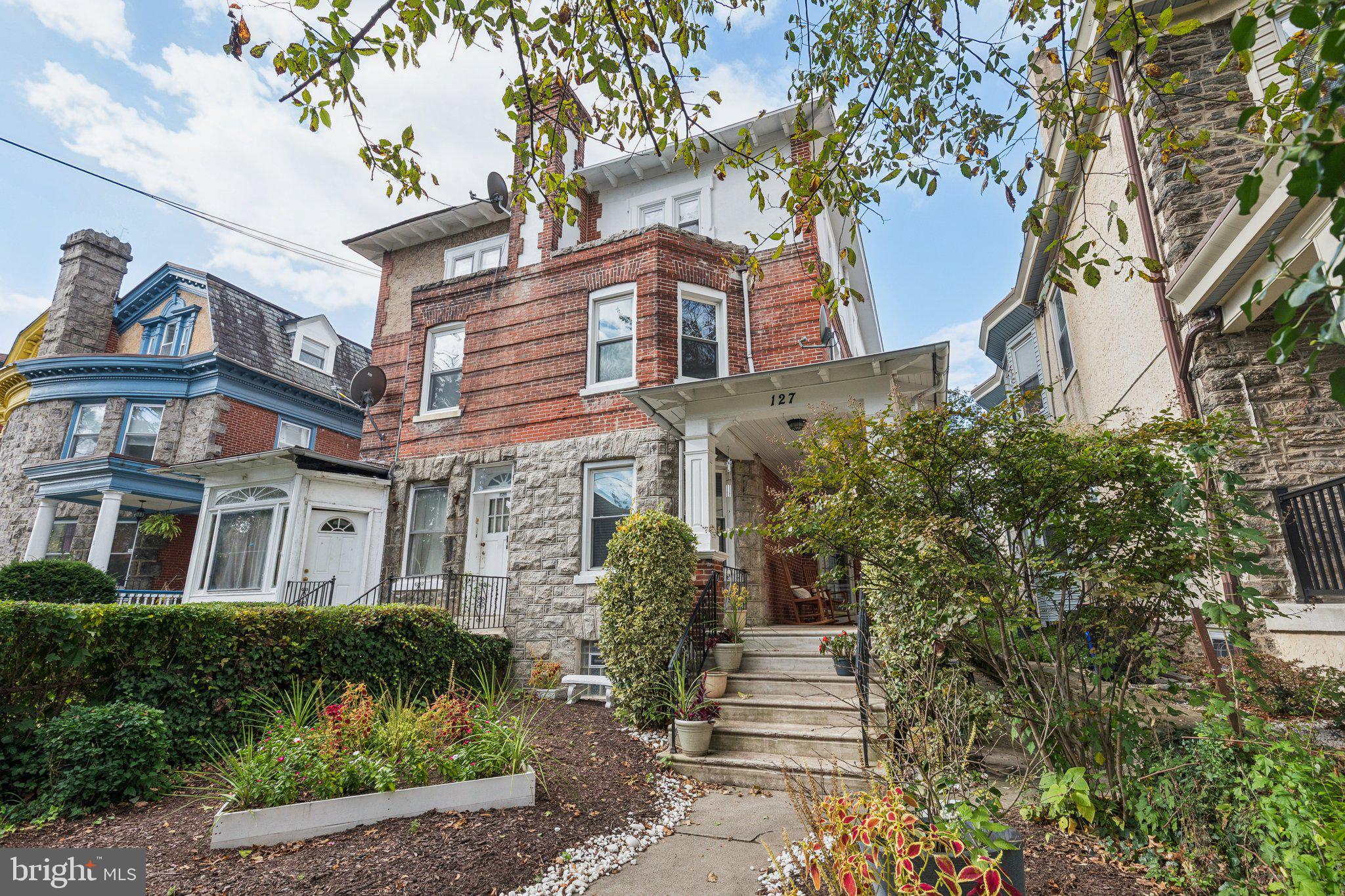 127 West Washington Lane Philadelphia, PA 19144 - Photo 2 of 46