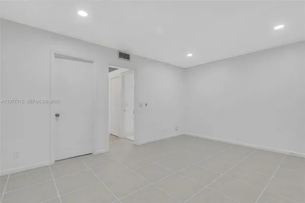 $1,600 | 251 Southwest 132nd Way, Unit 408H, Pembroke Pines, FL 33027