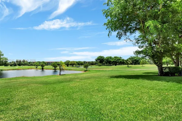 $1,600 | 251 Southwest 132nd Way, Unit 408H, Pembroke Pines, FL 33027