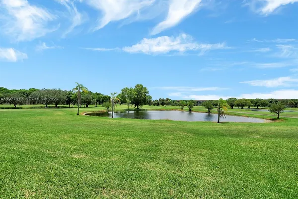 $1,600 | 251 Southwest 132nd Way, Unit 408H, Pembroke Pines, FL 33027