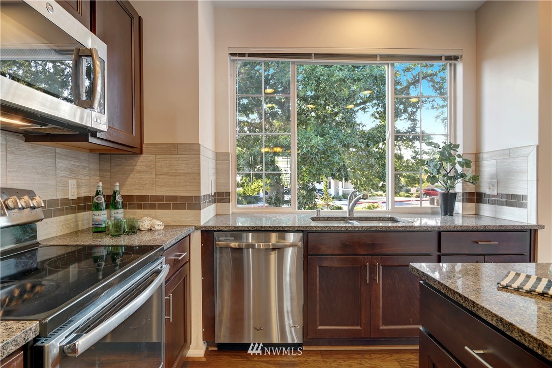 6538 High Point Drive Southwest Seattle, WA 98126 - Photo 8 of 18 Gallery Image 8