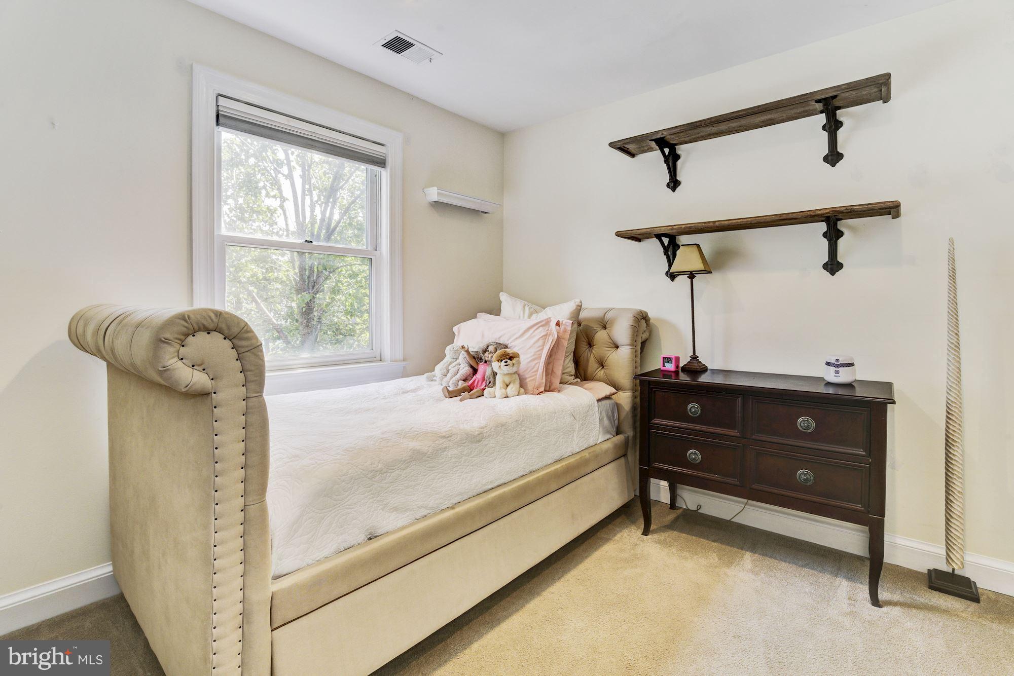 1404 Foxhall Road Northwest Washington, DC 20007 - Photo 15 of 29 Bedroom 2