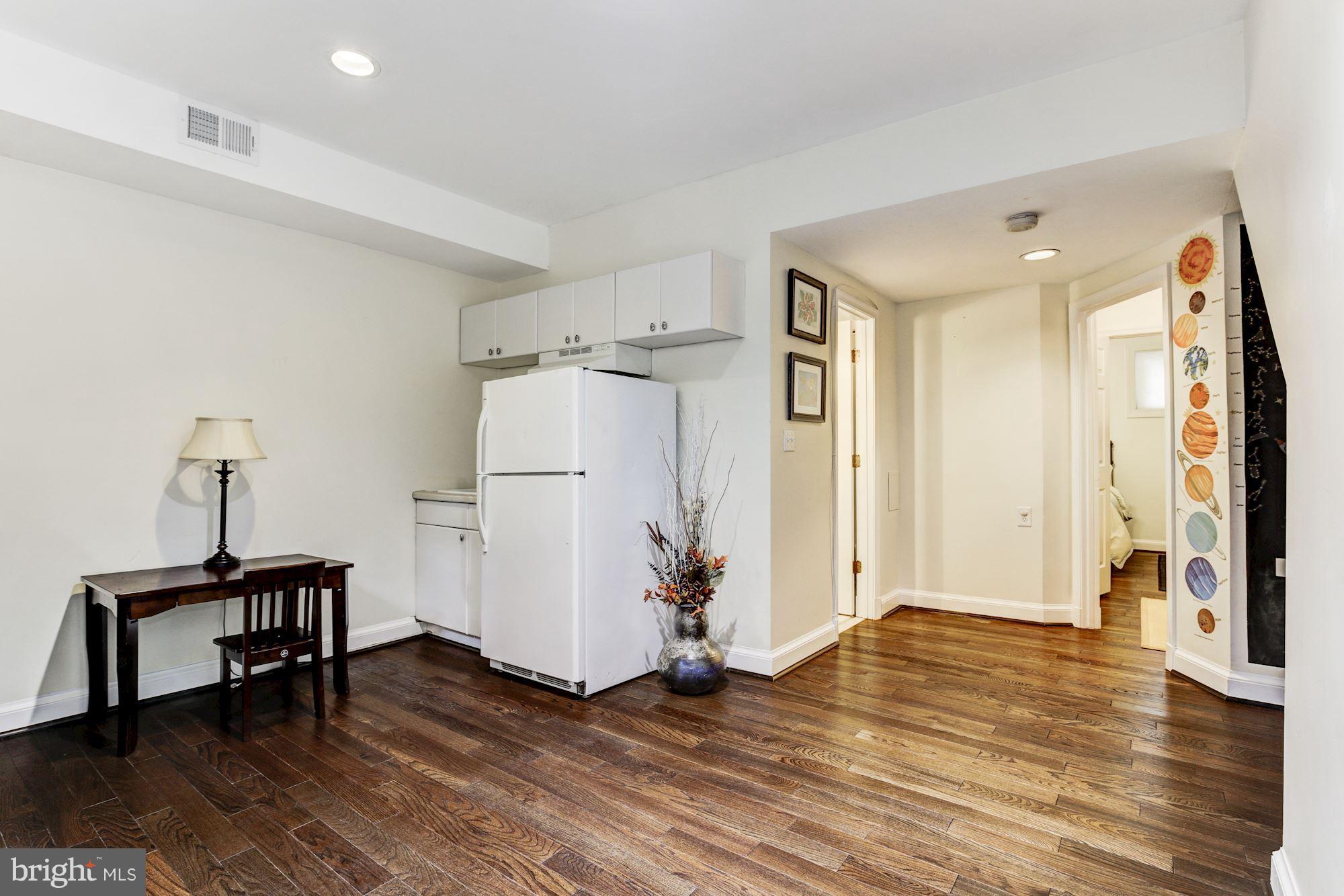 1404 Foxhall Road Northwest Washington, DC 20007 - Photo 18 of 29 In-Law Suite