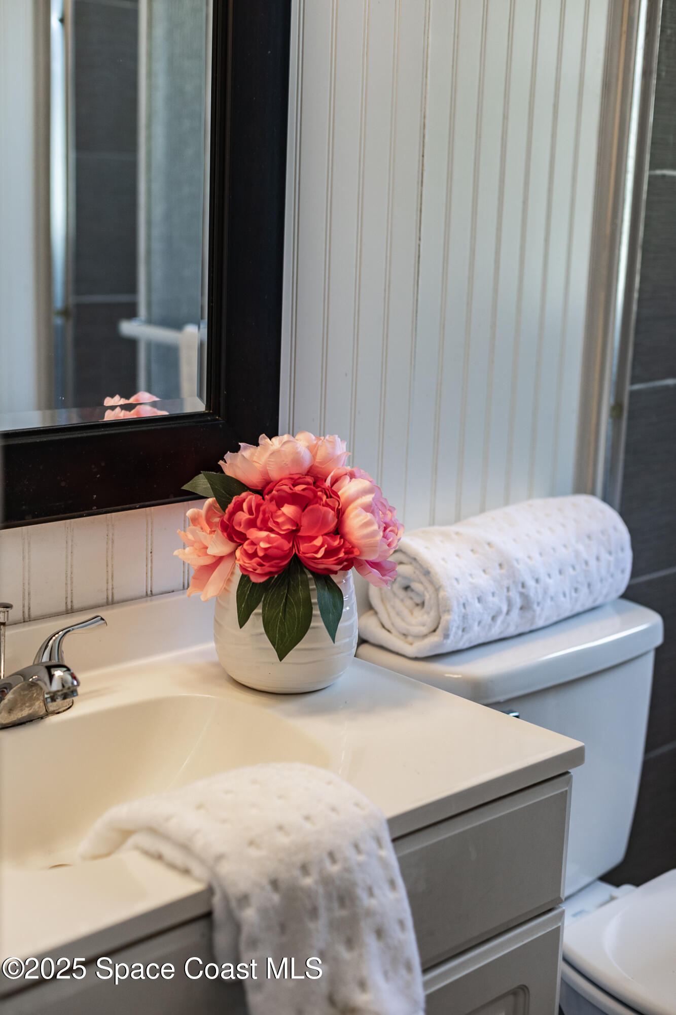 196 Gray Road Melbourne, FL 32904 - Photo 12 of 23 Bathroom