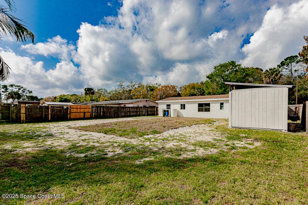 196 Gray Road Melbourne, FL 32904 - Photo 21 of 23 Gray Front-8