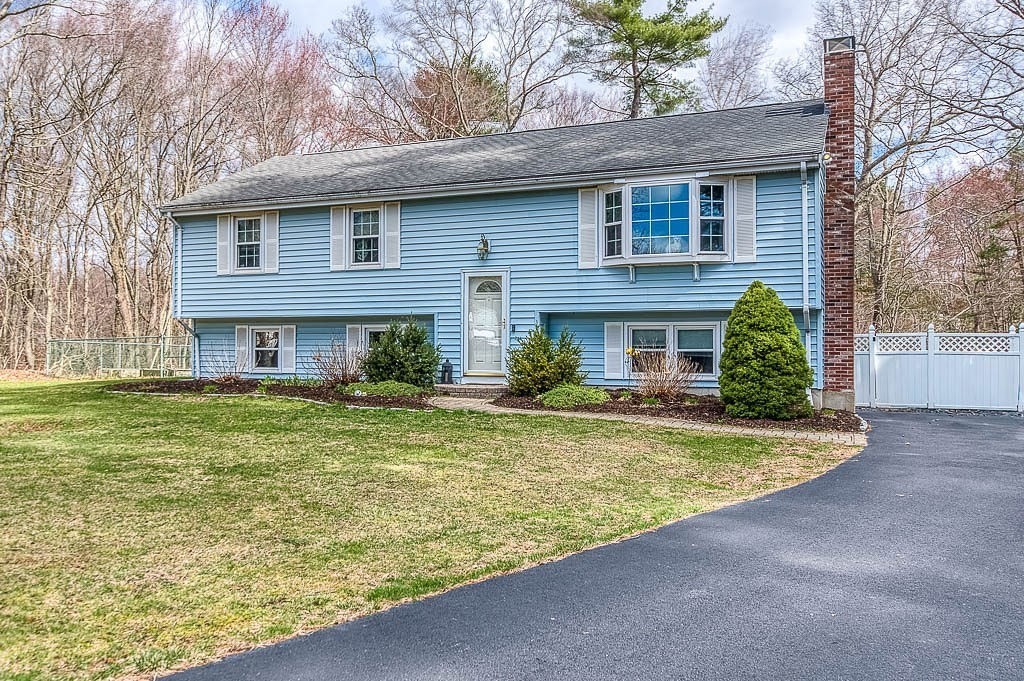 26 Pinto Way Mansfield, MA 02048 - Photo 2 of 30
