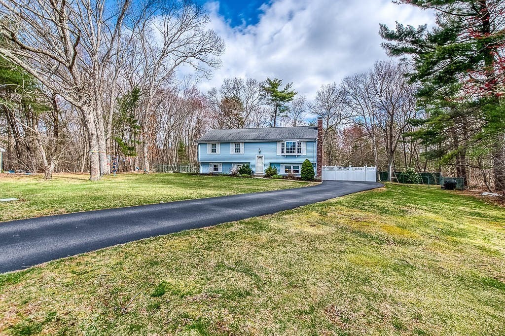 26 Pinto Way Mansfield, MA 02048 - Photo 3 of 30
