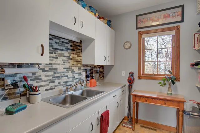 $895,000 | 19319 380th Street, Erhard, MN 56534