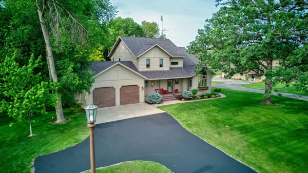$875,000 | 19319 380th Street, Erhard, MN 56534