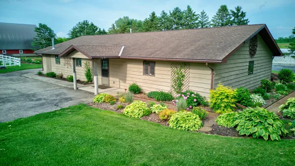 $875,000 | 19319 380th Street, Erhard, MN 56534