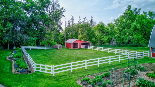 $895,000 | 19319 380th Street, Erhard, MN 56534