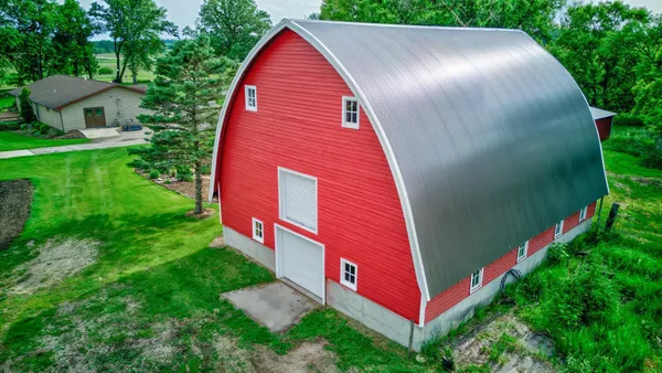 $875,000 | 19319 380th Street, Erhard, MN 56534