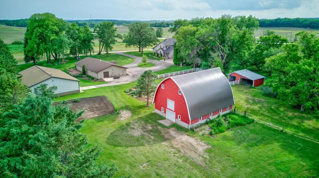 $895,000 | 19319 380th Street, Erhard, MN 56534