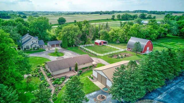 $895,000 | 19319 380th Street, Erhard, MN 56534