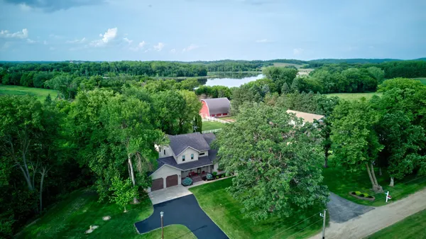 $875,000 | 19319 380th Street, Erhard, MN 56534