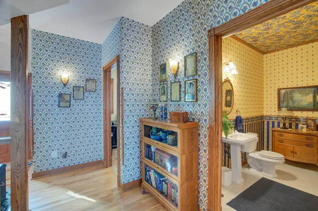 $895,000 | 19319 380th Street, Erhard, MN 56534