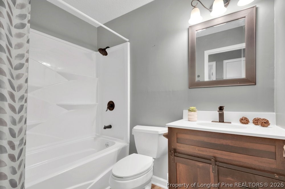 2627 Dumbarton Road Fayetteville, NC 28306 - Photo 11 of 20 GUEST BATH