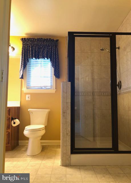 6120 Marineview Road King George, VA 22485 - Photo 21 of 52 Master Bath