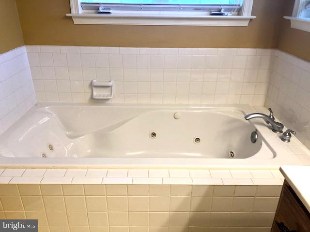 6120 Marineview Road King George, VA 22485 - Photo 26 of 52 Master Bath