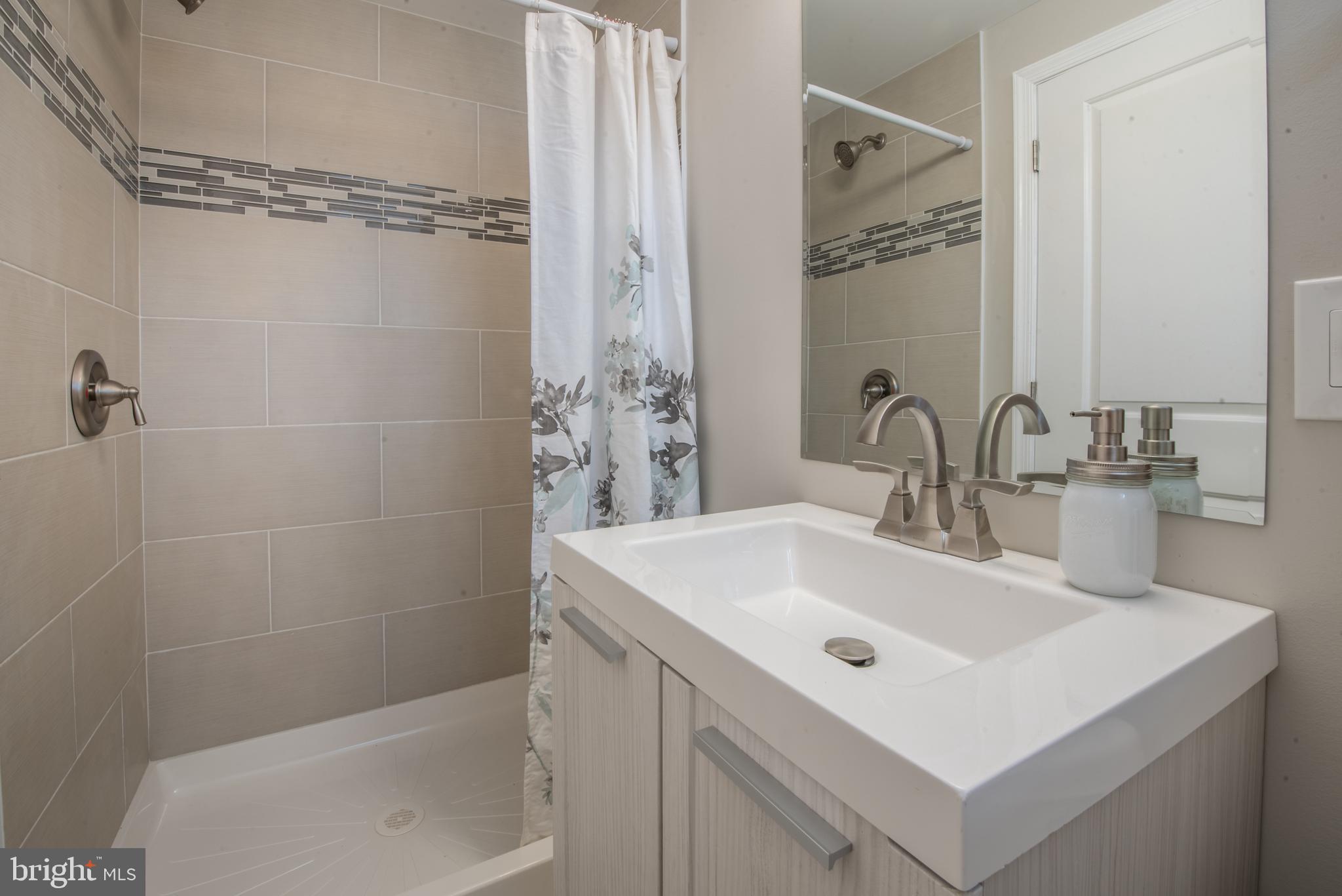 8149 Gray Haven Road Baltimore, MD 21222 - Photo 25 of 35 Bathroom